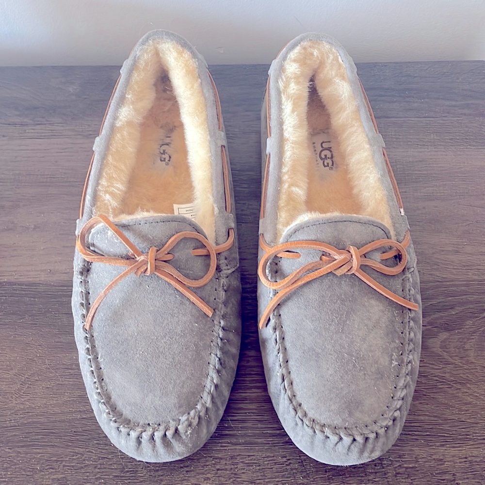 Ugg “Dakota” slipper/house shoe; Pewter grey/blue, size 9; brand new